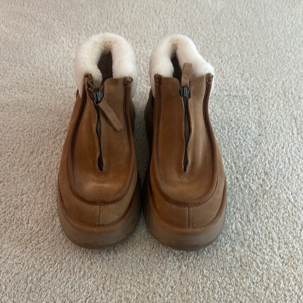 Ugg